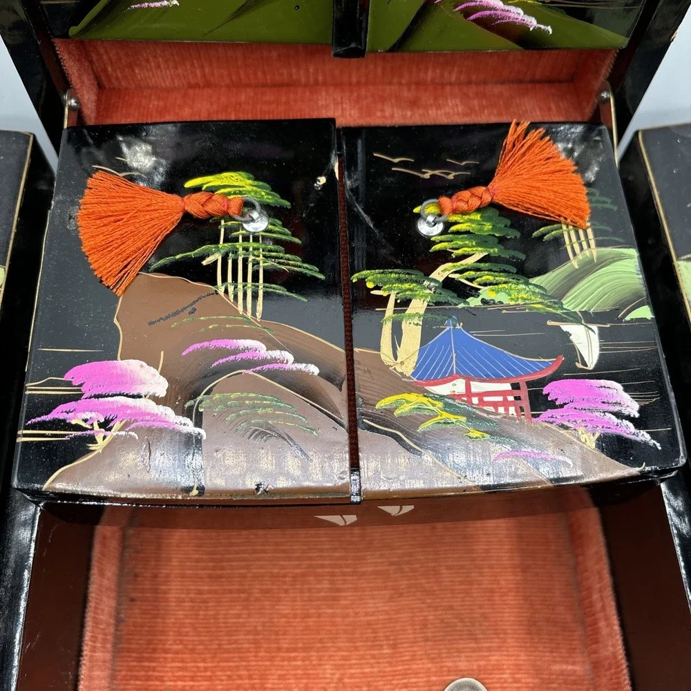 Vintage Japanese Black Lacquer Jewelry Music Box Painted Mountain Pagoda READ